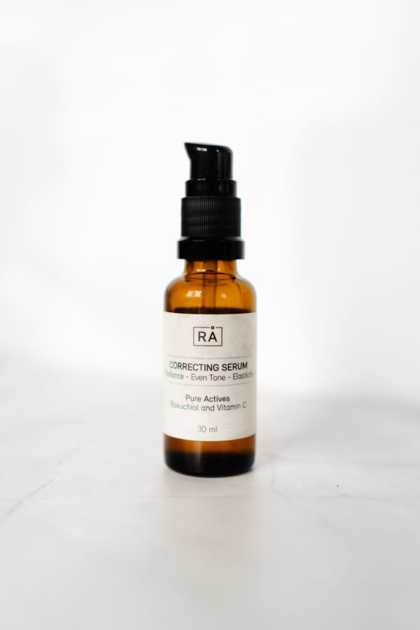 Raw correcting serum with with light background